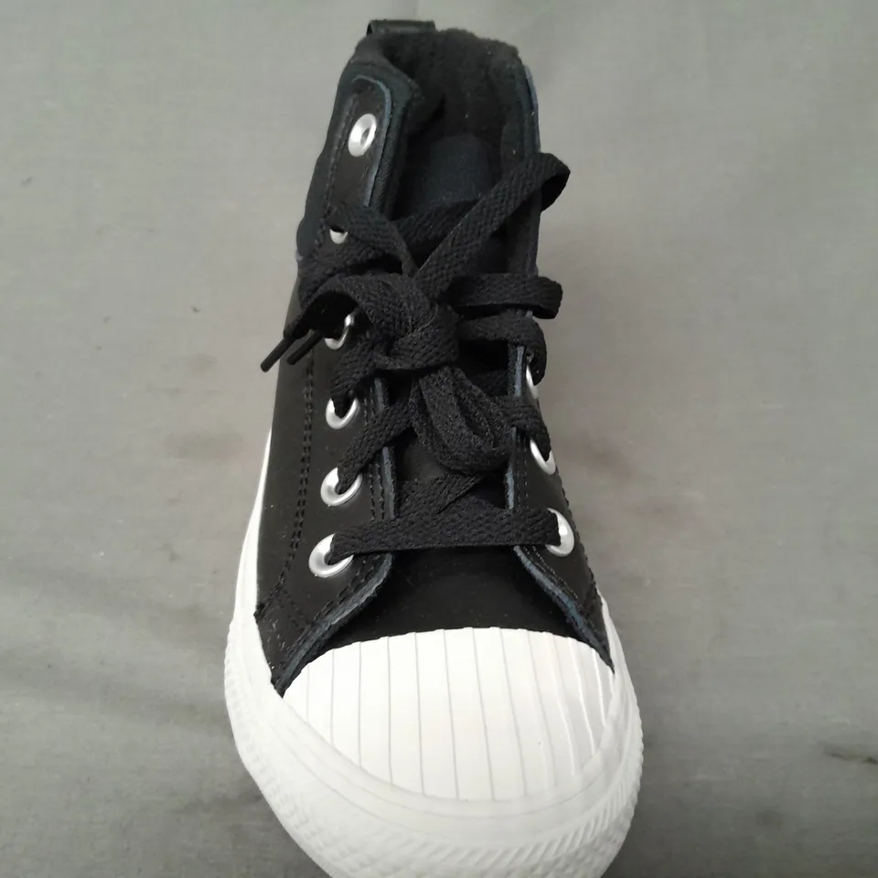 BOXED PAIR OF CONVERSE ALL STAR BERKSHIRE BOOTS IN BLACK UK SIZE 2