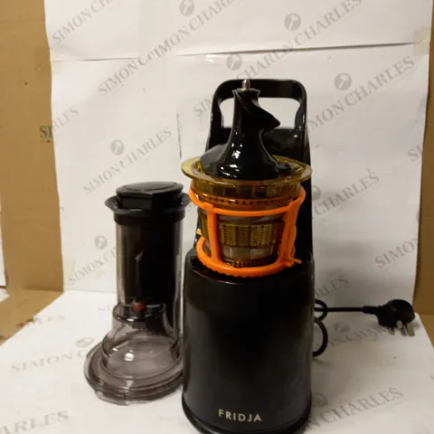 FRIDJA MASTICATING JUICER