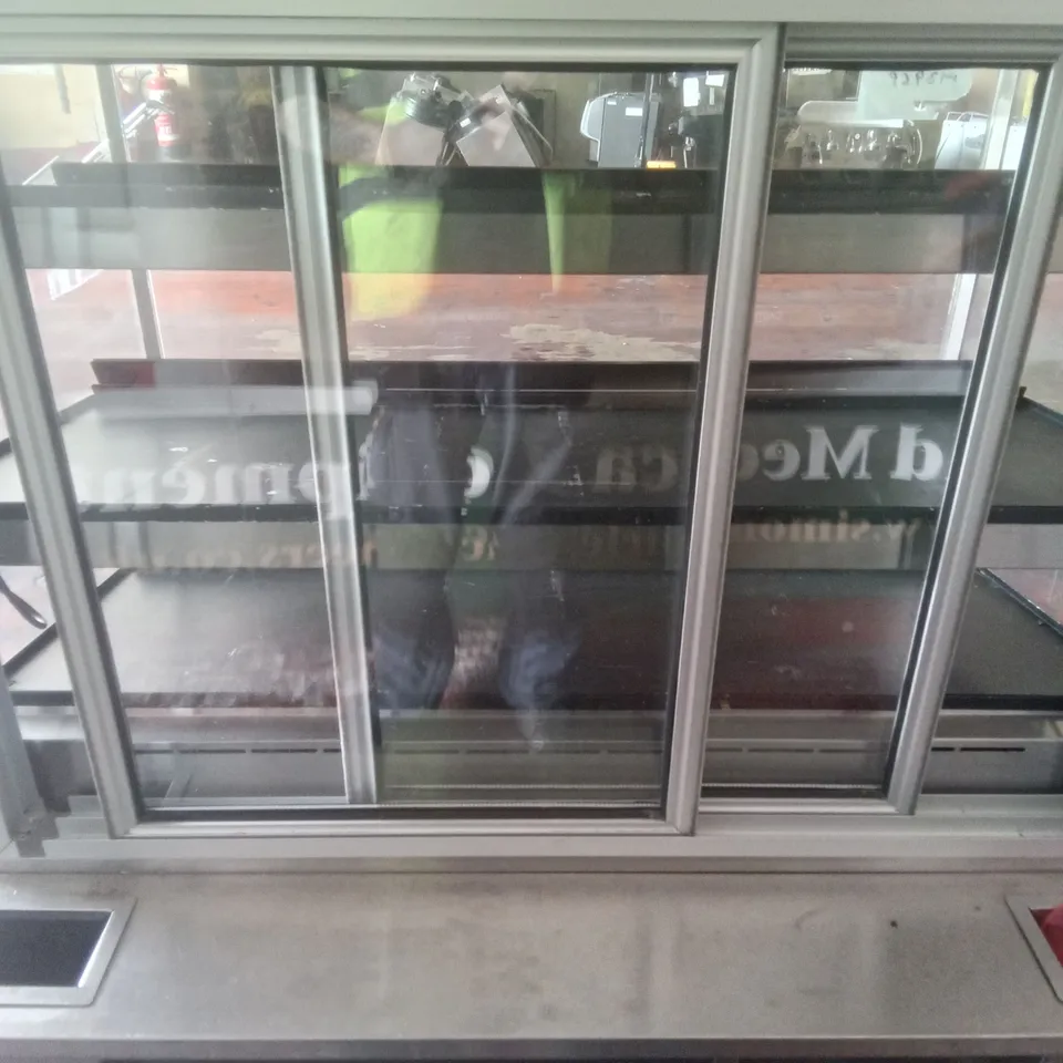 SELF EERVE HOT DELI WHEELED UNIT 