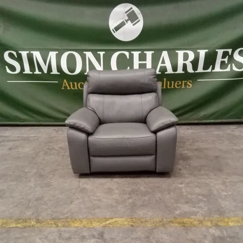 QUALITY DESIGNER ITALIAN MADE PATRIZIO LEATHER ARMCHAIR WITH SMALL ARMS