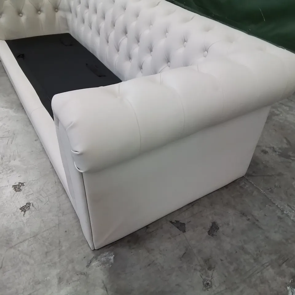 DESIGNER THREE SEATER CHESTERFIELD STYLE SOFA CREAM FAUX LEATHER 