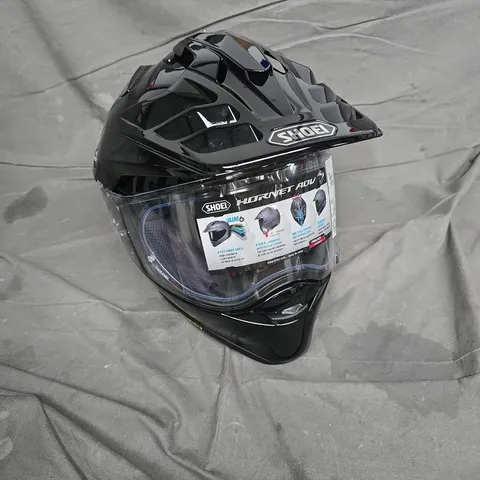 SHOEI HORNET ADV MOTORCYCLE HELMET – BLACK, BLUE/RED, SIZE M