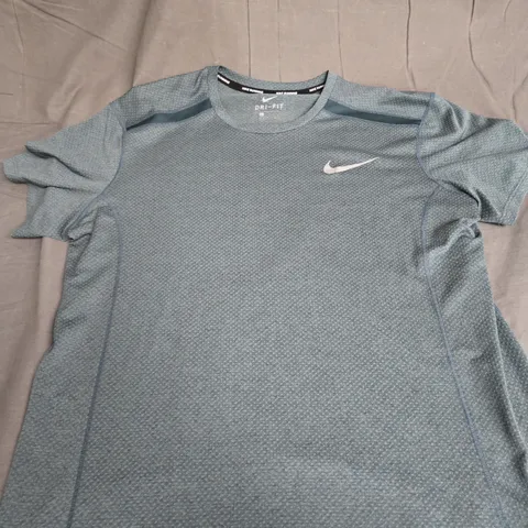 NIKE DRI-FIT RUNNING TEE SIZE L