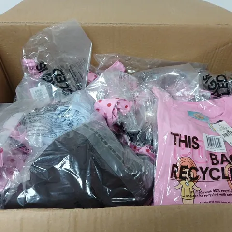 BOX OF APPROXIMATELY 20 ASSORTED CLOTHING ITEMS IN VARIOUS STYLES , SIZES AND COLORS