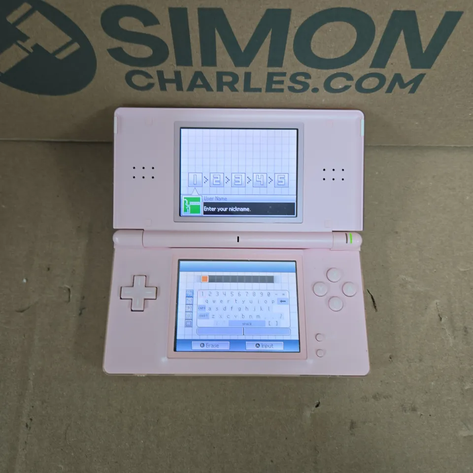 NINTENDO DS LITE HANDHELD CONSOLE IN PINK