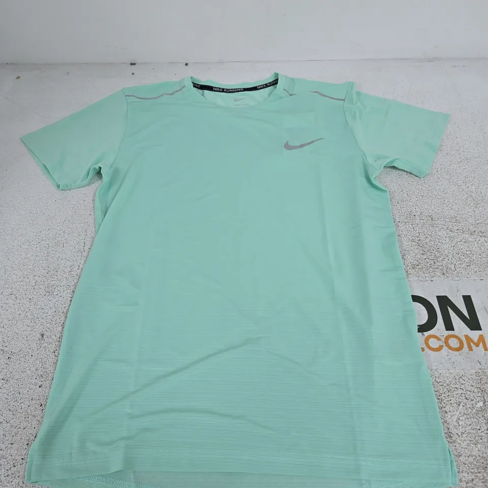 NIKE RUNNING DRI-FIT T-SHIRT – MINT GREEN, SIZE M