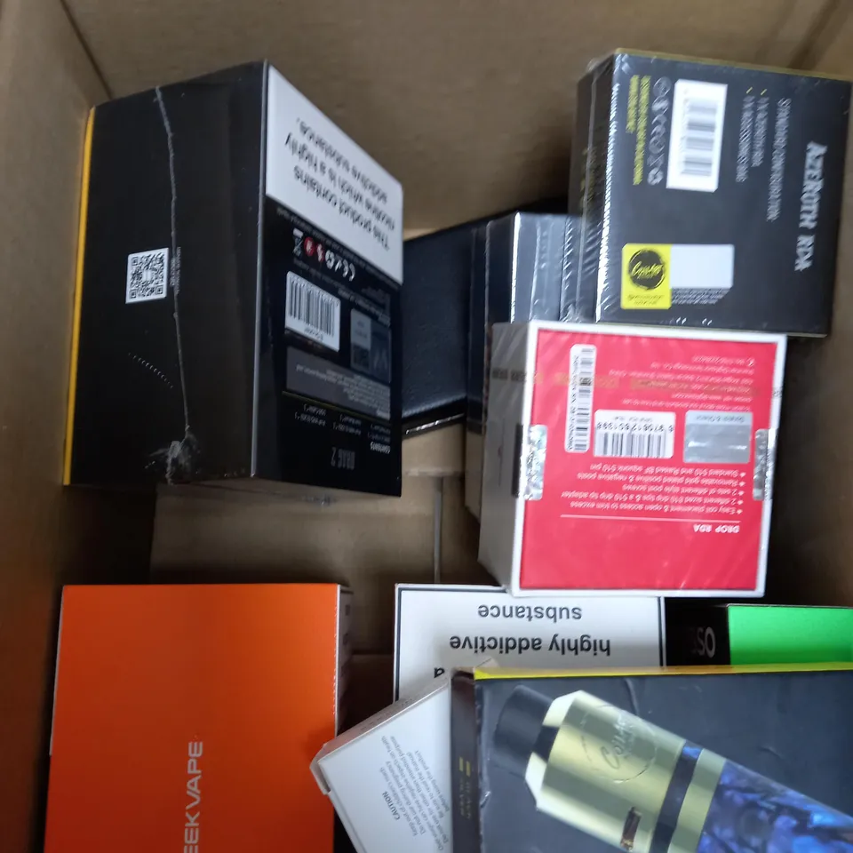 BOX OF APPROXIMATELY 10 ASSORTED E-CIG PRODUCTS TO INCLUDE GEEKVAPE, OXVA, VAPORESSO ETC