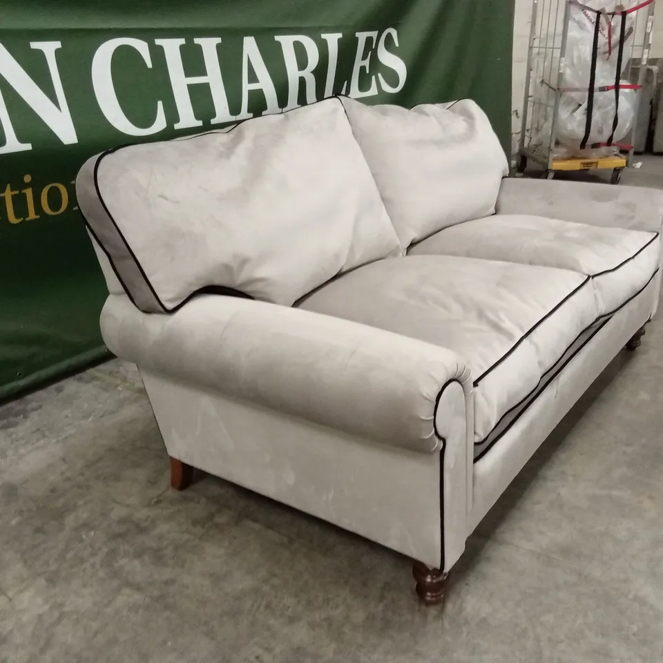 QUALITY HIGH-END DESIGNER 2 SEATER SPRUNG EDGE PLATFORM SOFA - SILVER VELVET