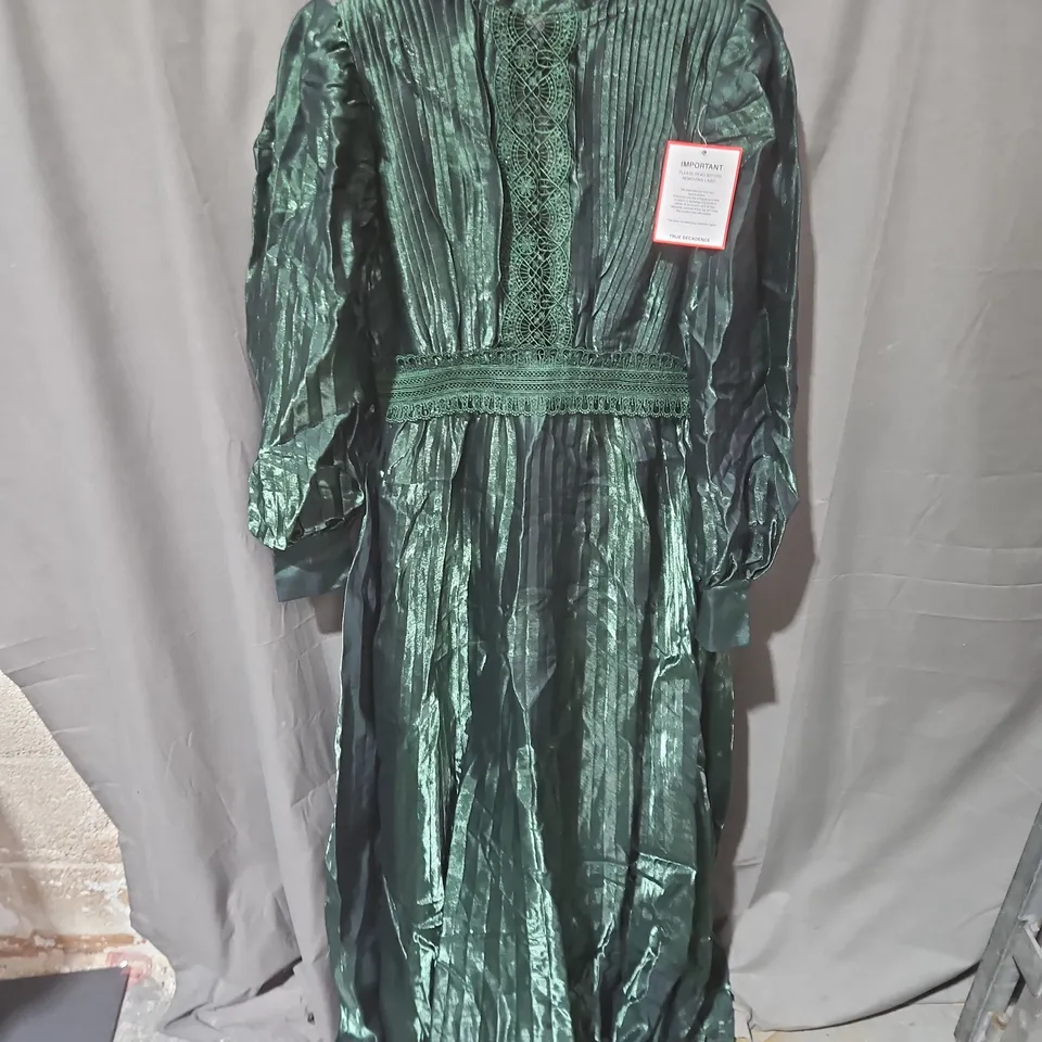 UK 10 LADIES DRESS – EMERALD GREEN BY TRUE DECADENCE