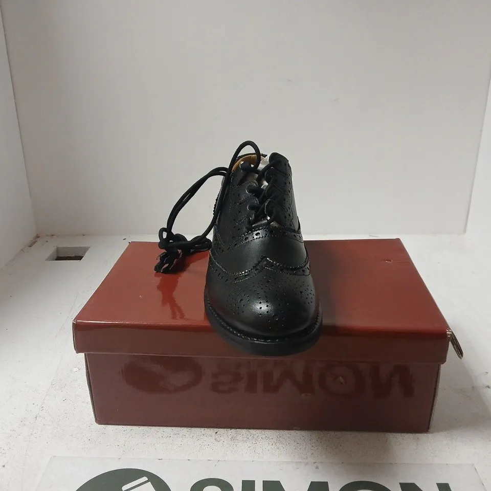 THISTLE SHOES PIPER GHILLIE BROGUE GOODYEAR WELTED UK 13