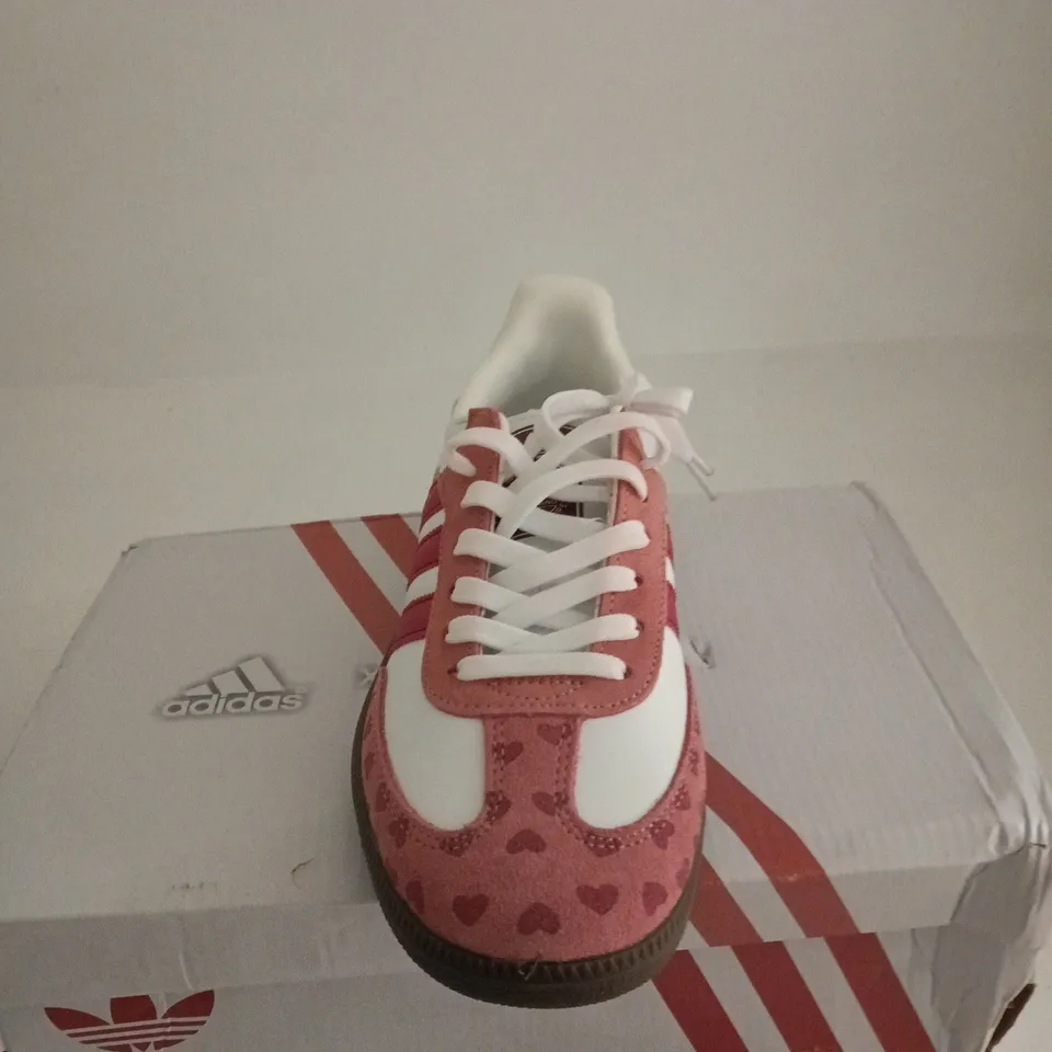 ADIDAS SAMBA PINK/WHITE UK 7.5 BOXED