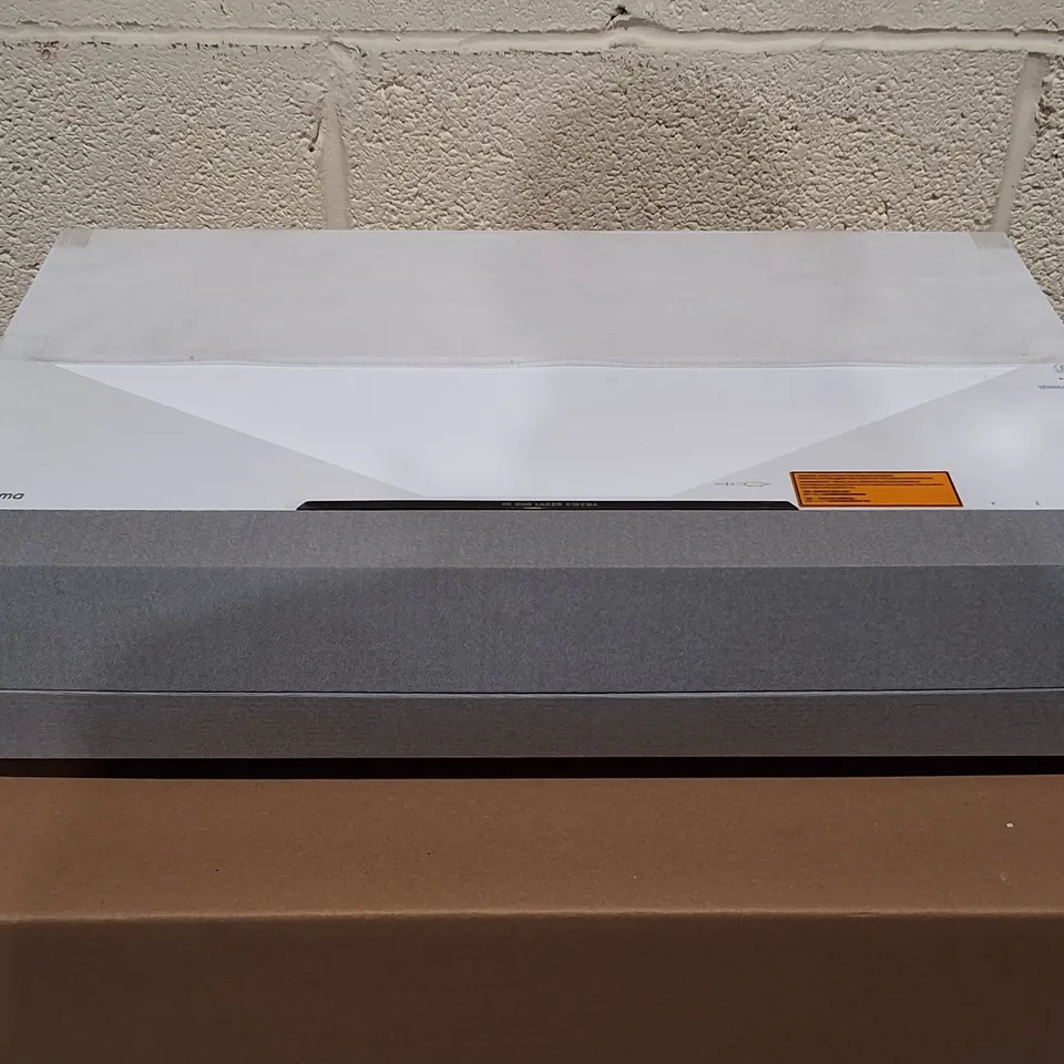 OPTOMA CINEMA-X P2 DLP PROJECTOR IN WHITE