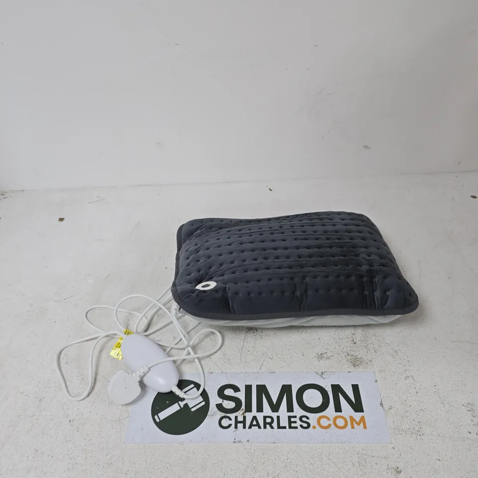 BEURER HK 48 COSY HEATED CUSHION (WITH POWER CORD)