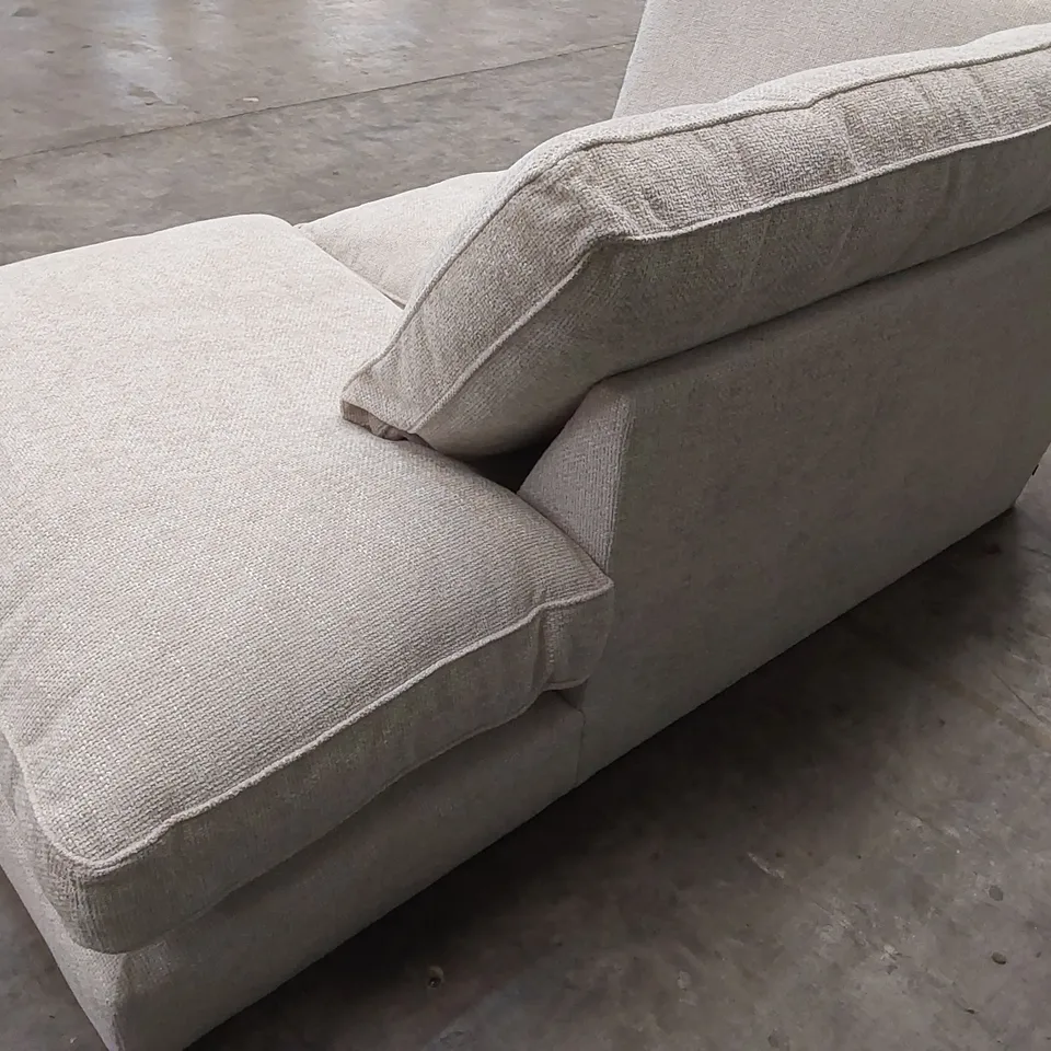 DESIGNER FABRIC UPHOLSTERED CHAISE SOFA PART WITH CUSHIONS - INCOMPLETE SOFA PIECE