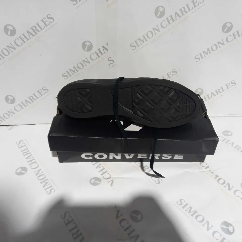 BOXED PAIR OF CONVERSE BLACK MONOCHROME UK 9