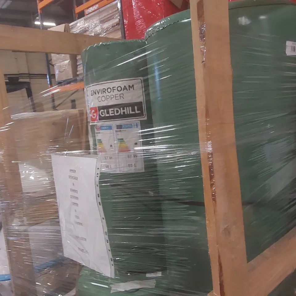 PALLET CONTAINING APPROXIMATELY 8x BRANDED COPPER & STEEL CYLINDERS