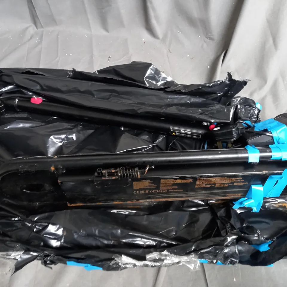 EVO VT3 ESCOOTER - COLLECTION ONLY  RRP £259.99