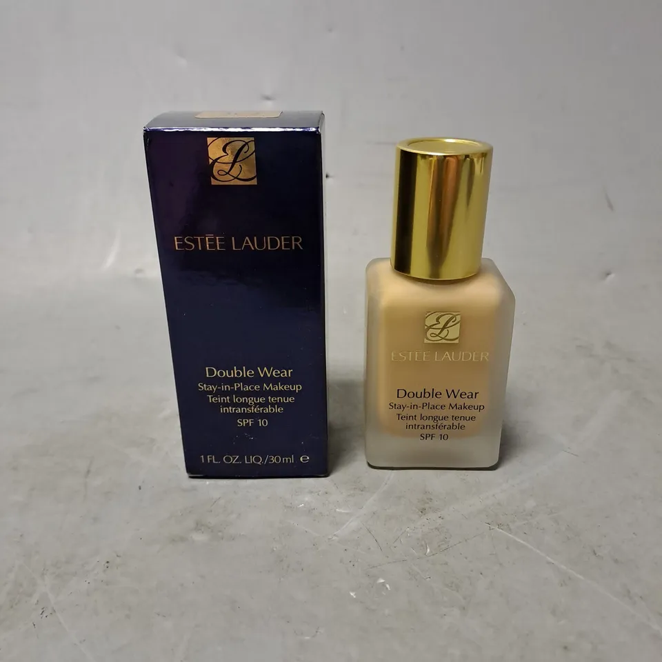 ESTEE LAUDER DOUBLE WEAR FOUNDATION IN 2C2 PALE ALMOND 30ML