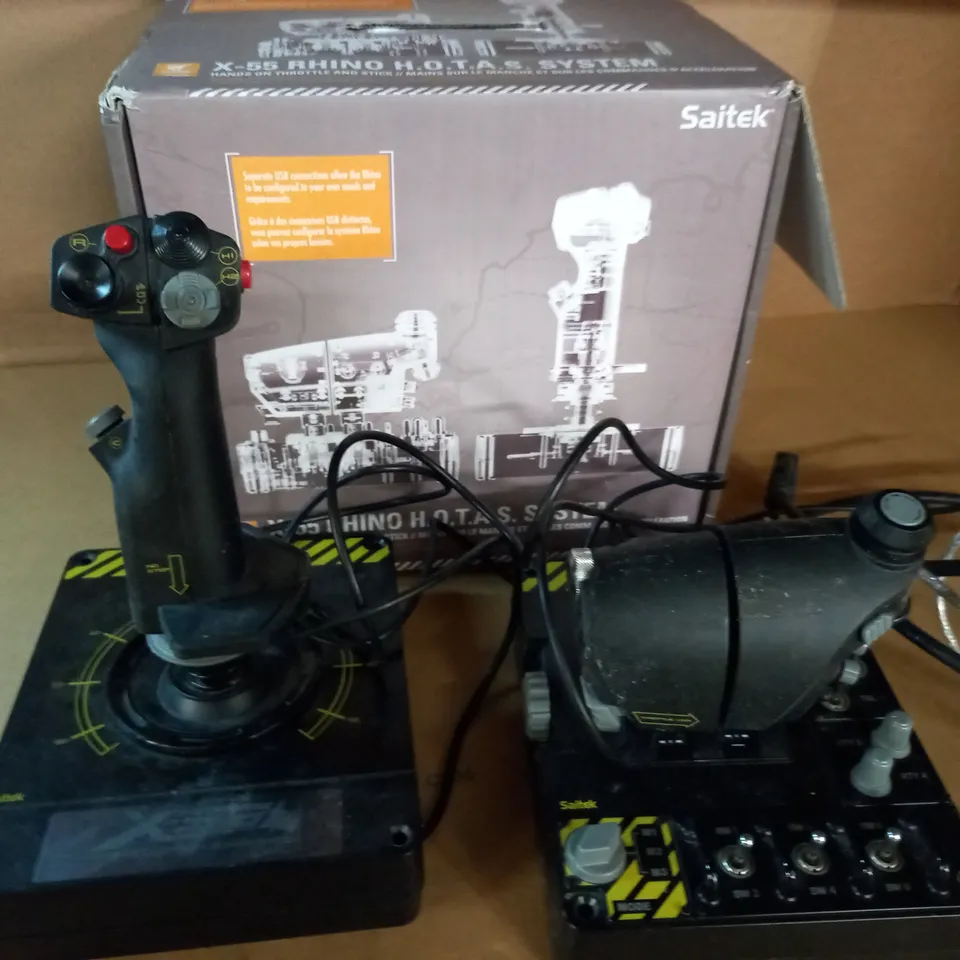 SAITEK X-55 RHINO H.O.T.A.S SYSTEM THROTTLE AND STICK