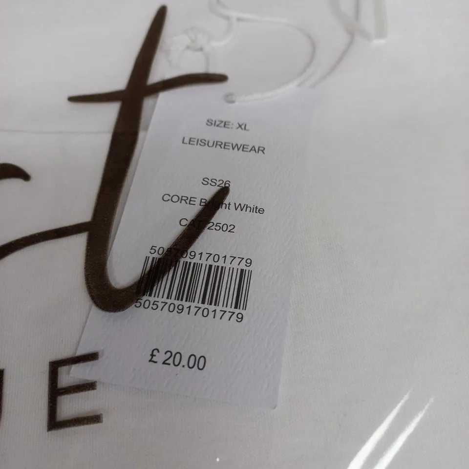 FIRST AVENUE LEISUREWEAR T-SHIRT – WHITE – SIZE XL