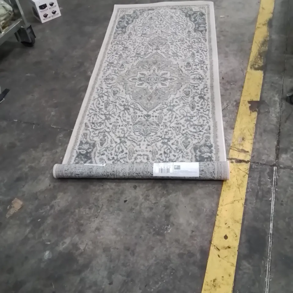 QUALITY DESIGNER AREA RUG - APPROXIMATELY 200X80