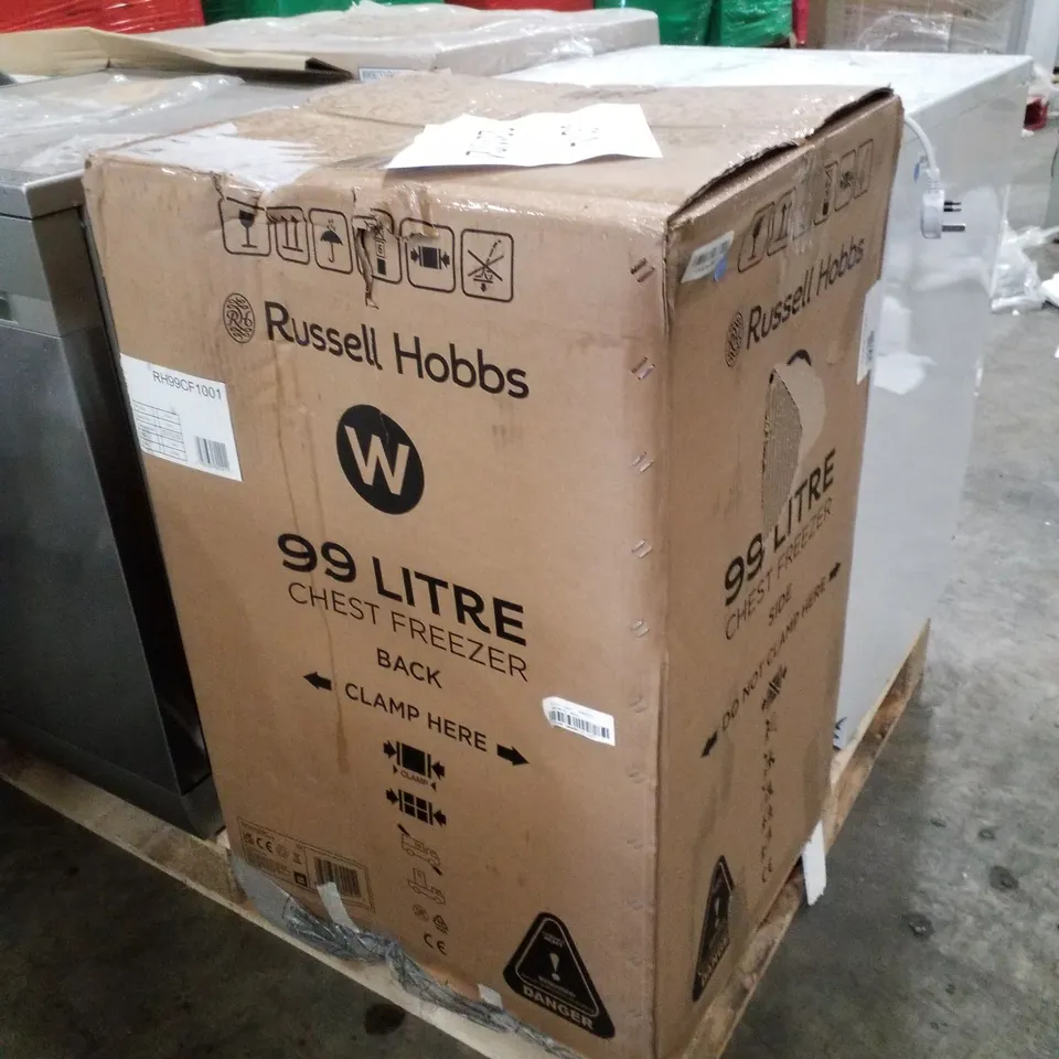 BOXED RUSSELL HOBBS CHEST FREEZER MODEL RH99CF1001 - UNPROCESSED RAW RETURN