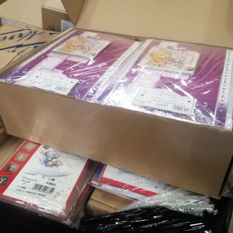 PALLET CONTAINING LARGE QUANTITY OF ASSORTED GREETINGS CARDS