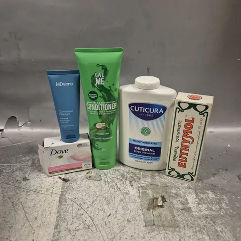 APPROXIMATELY 20 HEALTH AND BEAUTY PRODUCTS TO INCLUDE CUTICURA BODY POWDER, DOVE SOAP AND EUTHYMOL TOOTHPASTE