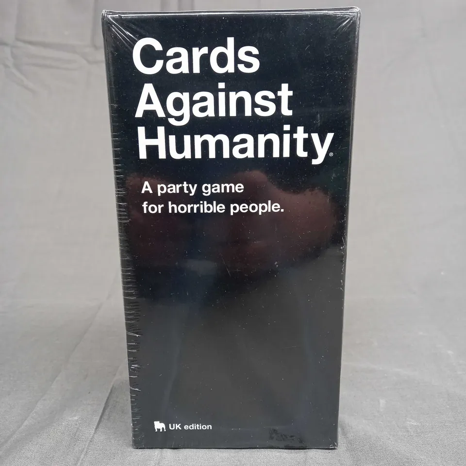 SEALED CARDS AGAINST HUMANITY AGES 17+