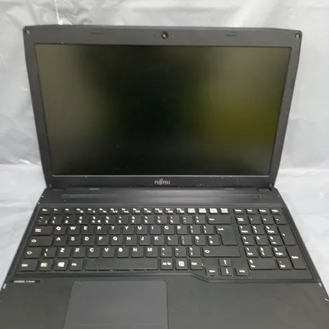 FUJITSU LIFEBOOK A544 15 INCH I5-4210M 2.60GHZ