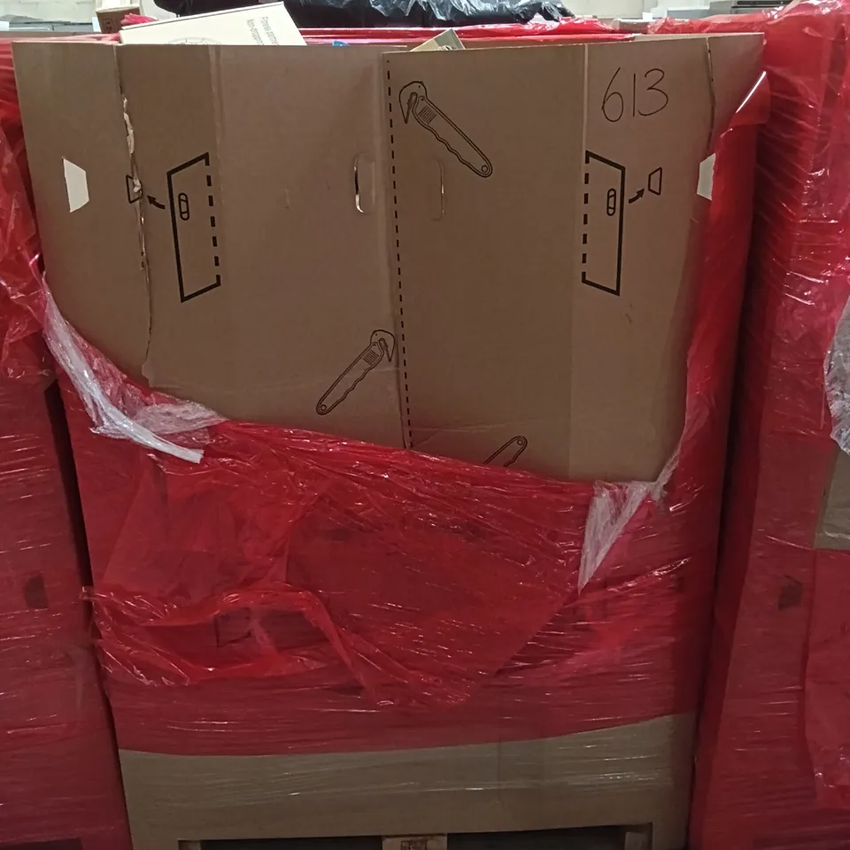 PALLET OF ASSORTED HOUSEHOLD GOODS AND PRODUCTS TO INCLUDE; UKULELES, NON DROPPING HULA QUEEN ETC