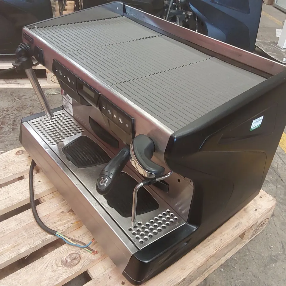 RANCILIO CLASSE 7 2 GROUP COMMERCIAL COFFEE MACHINE WITH ISTEAM