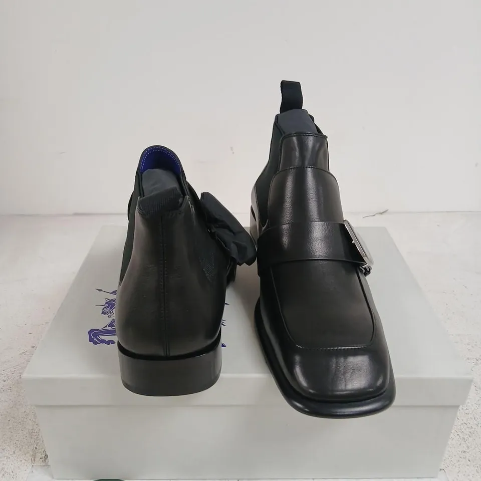 BURBERRY LEATHER ANKLE BOOTS – BLACK, UK 11 (EU 45) – LEATHER SOLE