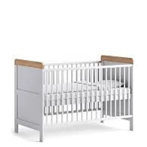 BOXED LITTLE ACORNS CLASSIC MK2 COT BED - LIGHT-GREY/OAK (1 BOX)