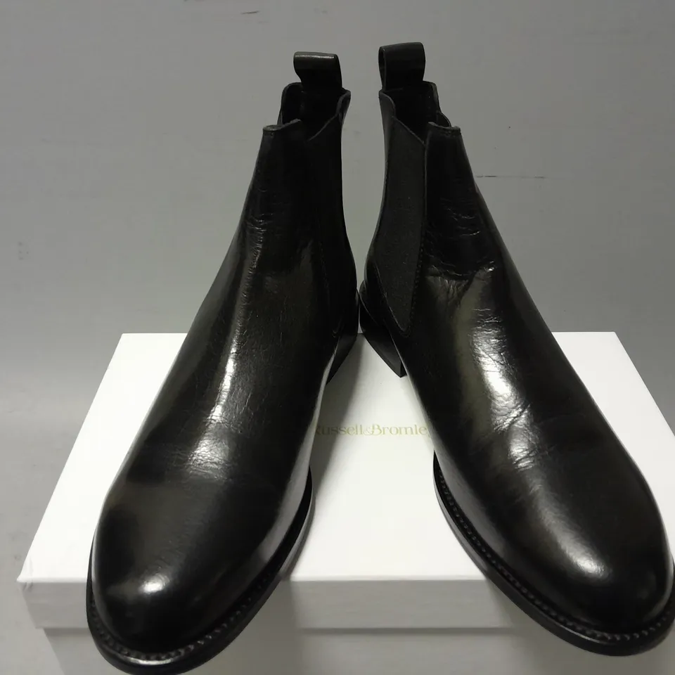 BOXED PAIR OF RUSSELL & BROMLEY BOND CHELSEA LOW ANKLE BOOT IN BLACK - SIZE 41