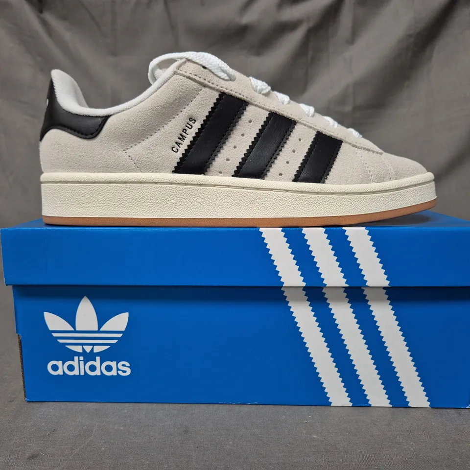 BOXED PAIR OF ADIDAS CAMPUS 00S WOMEN'S SHOES IN STONE/BLACK UK SIZE 7