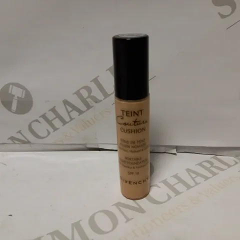 LOT OF APPROXIMATELY 18 GIVENCHY TEINT COUTURE CUSHION FOUNDATION (10g) - 04 FRESH BEIGE