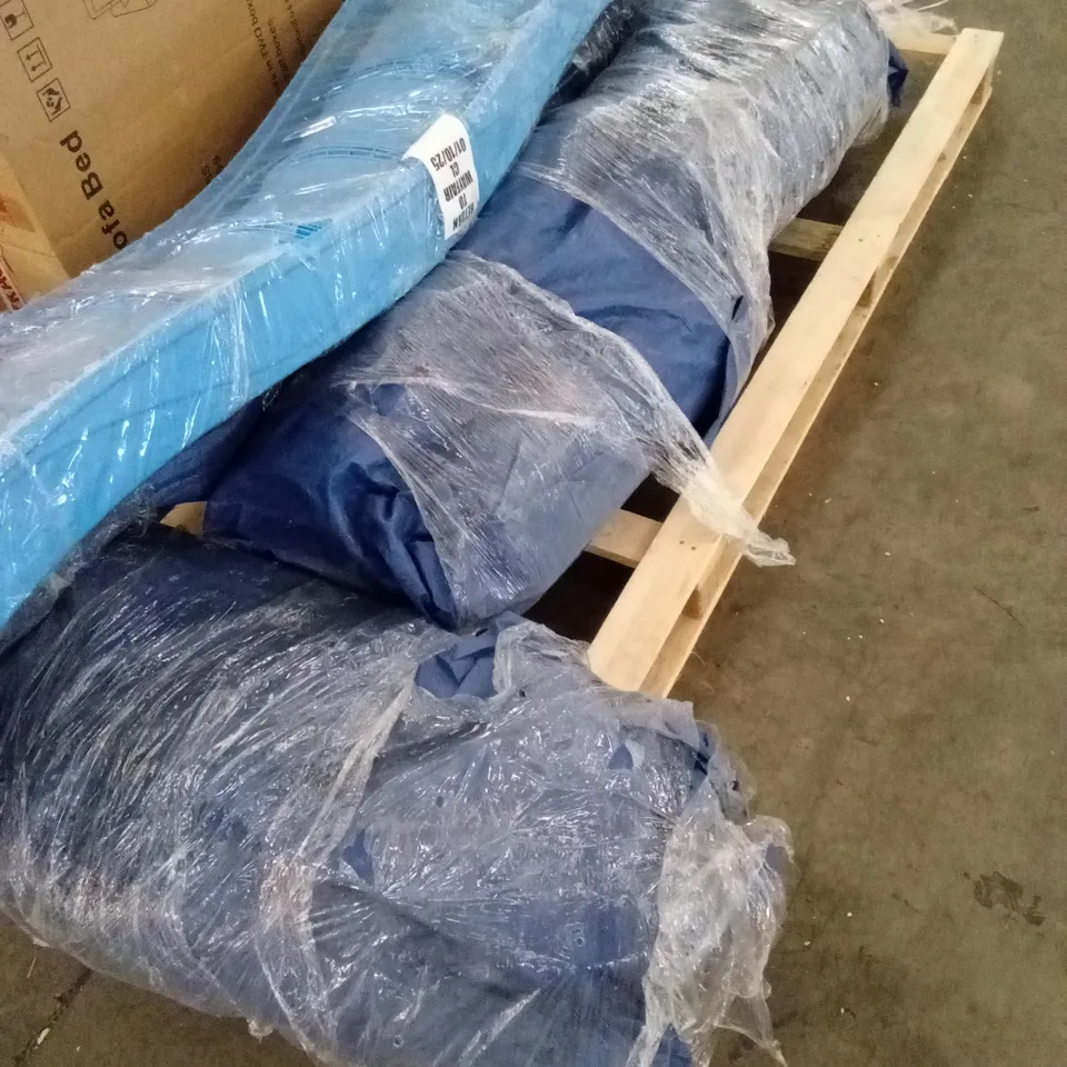 PALLET OF ASSORTED OUTDOOR SWING SET PARTS AND PIECES 