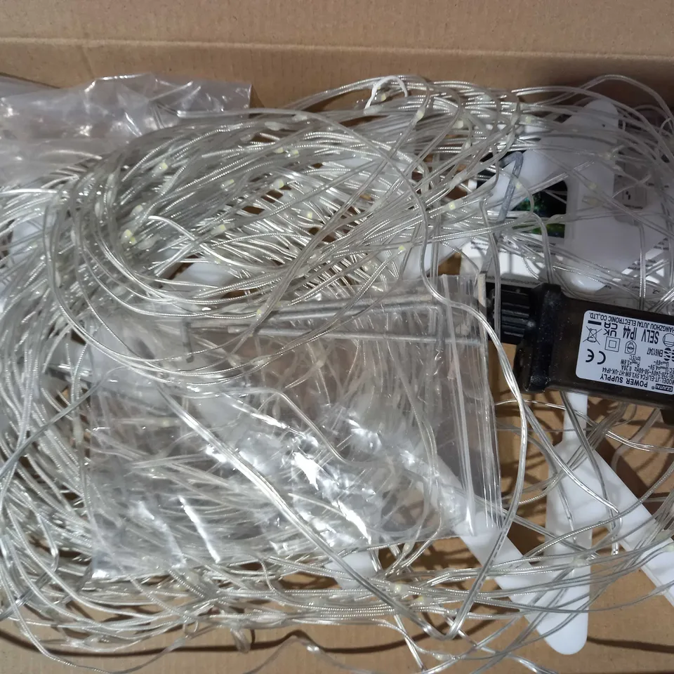 DESIGNER CHRISTMAS TREE STRING LIGHTS