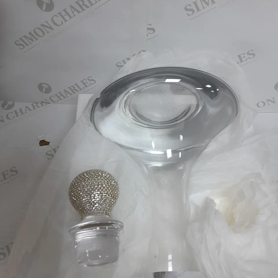 BOXED JULIEN MACDONALD GLASS VASE DECOR