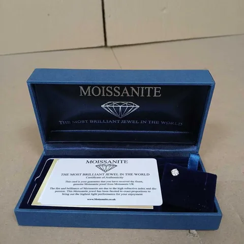 BOXED MOISSANITE 9CT GOLD 50 POINT SOLITAIRE MENS EARRING