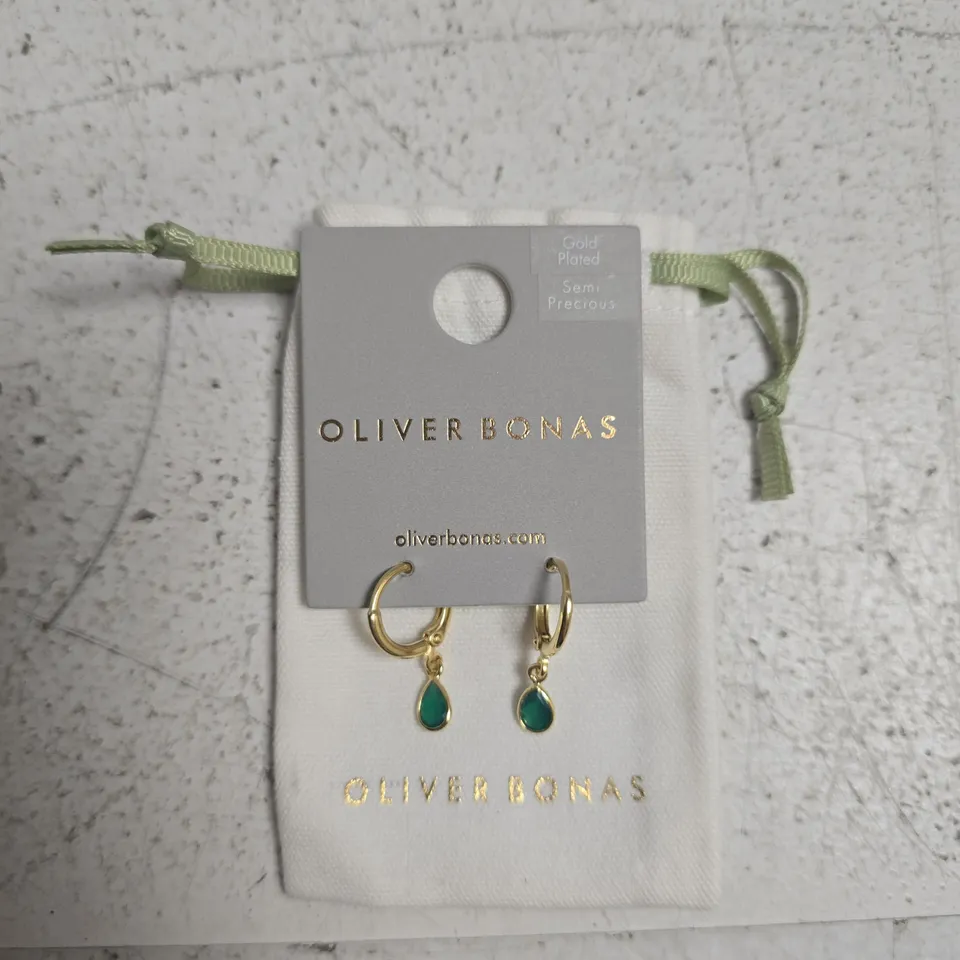 OLIVER BONAS GOLD-TONE HOOP EARRINGS WITH GREEN TEARDROP STONES