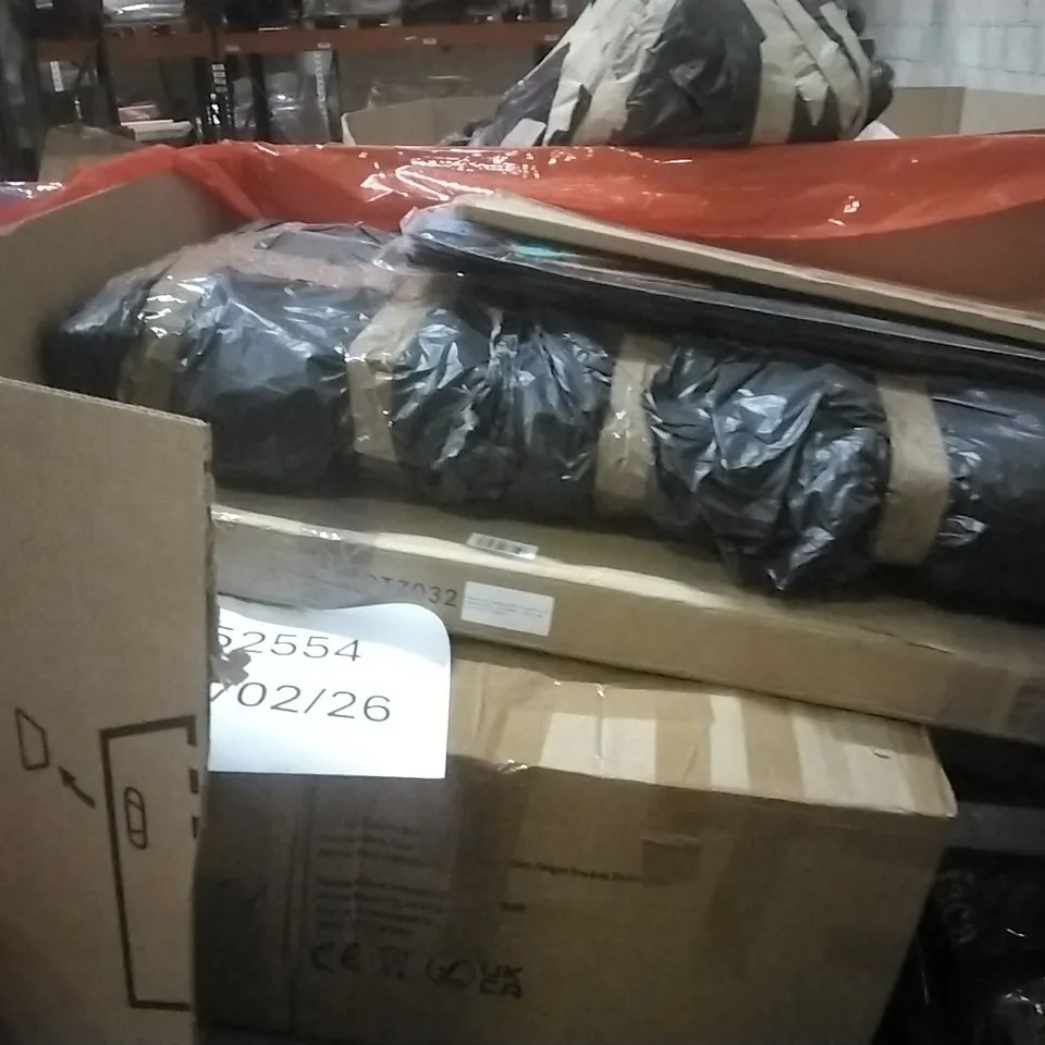 PALLET OF HOUSEHOLD ITEMS TO INCLUDE MIRROR, MINI VIBRATION PLATE, PLAY MAT,SPRAY BOOTH KIT AND OTHER ASSORTED ITEMS...