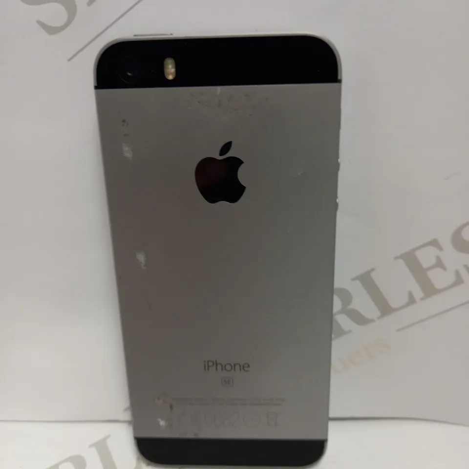 APPLE IPHONE SE SMARTPHONE 