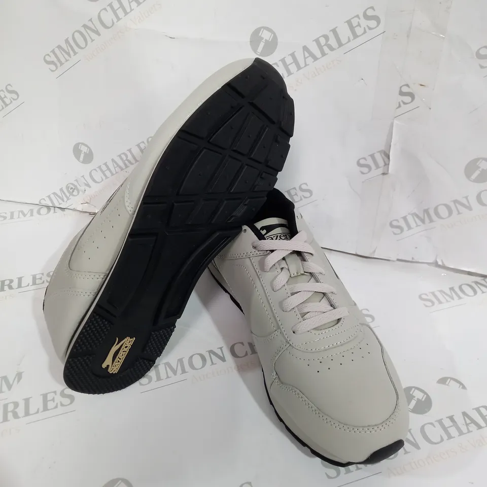 PAIR OF SLAZENGER GREY TRAINERS SIZE 8.5