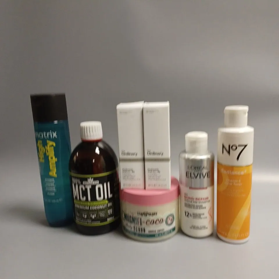 LOT OF APPROXIMATELY 20 COSMETICS ITEMS TO INCLUDE  SHAMPOO , MCT OIL , GLOW TONER , ETC 