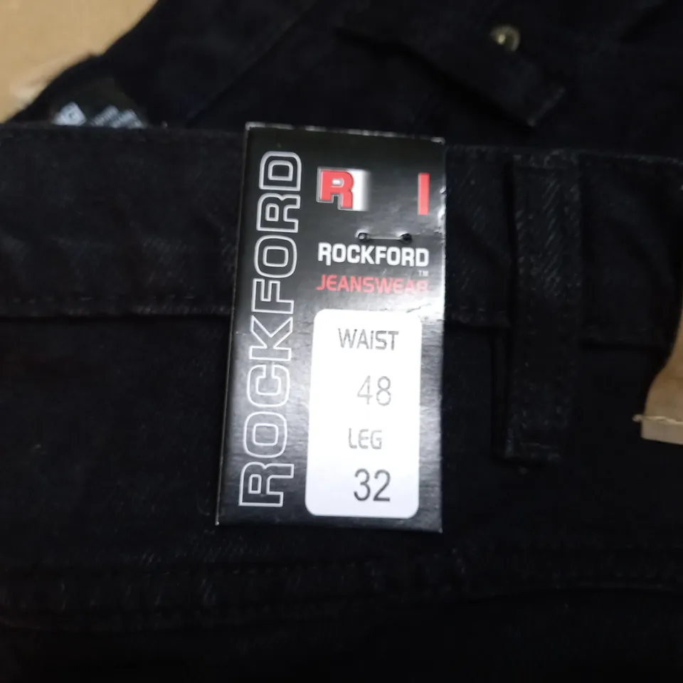 ROCKFORD BLACJ JEANS - W48 L32