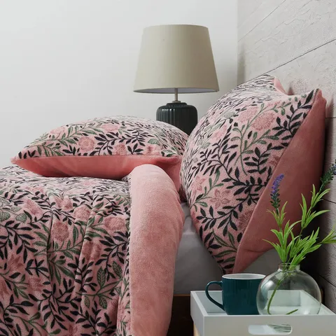 COZEE HOME VELVETSOFT PRIMROSE FLORAL NATURE 3 PIECE DUVET SET IN PINK SIZE DOUBLE