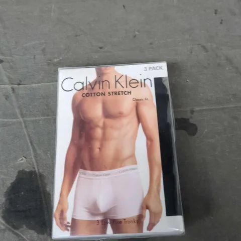 CALVIN KLEIN COTTON STRETCH 3 PACK LOW RISE TRUNKS – MEN'S UNDERWEAR UK L