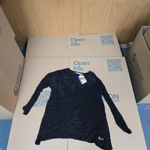 DESIGUAL WOMEN'S BLACK FLORAL-PATTERN TOP, SIZE XXL